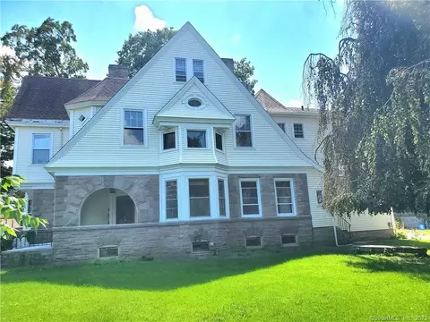 228 Washington St, Norwich, CT 06360