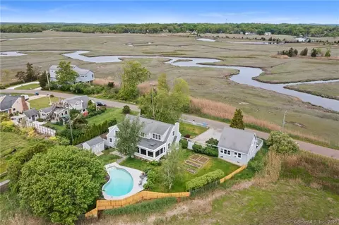 125 Garnet Park Rd, Madison, CT 06443
