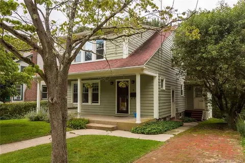14 Goldberg Ave, Norwich, CT 06360
