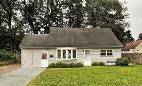 117 Burke St, East Hartford, CT 06118