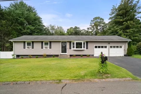 41 Woodcrest Rd, Seymour, CT 06483