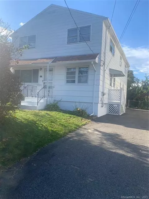 374 Ocean Ave, West Haven, CT 06516