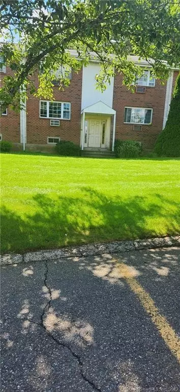 1 Sigwin Dr #1, Wallingford, CT 06492