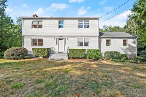 53 Fox Run Rd, Norwalk, CT 06850