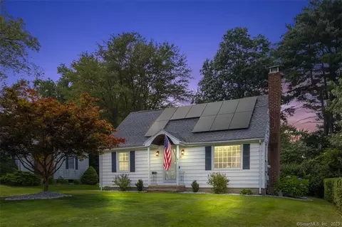 29 Valentine St, Newington, CT 06111