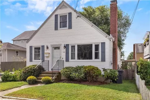 10 Earle St, Milford, CT 06460