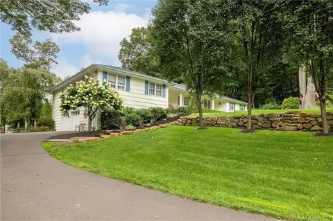 206 Mimosa Cir, Ridgefield, CT 06877