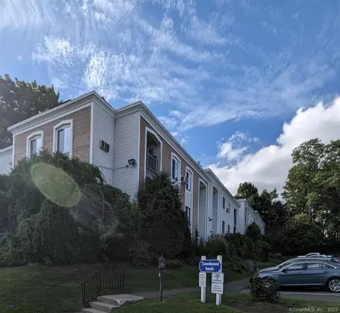 101 South St #19, Danbury, CT 06810