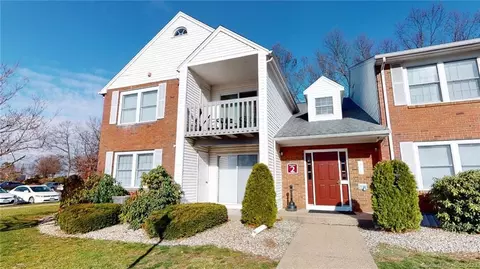 2 Concorde Way #A1, Windsor Locks, CT 06096