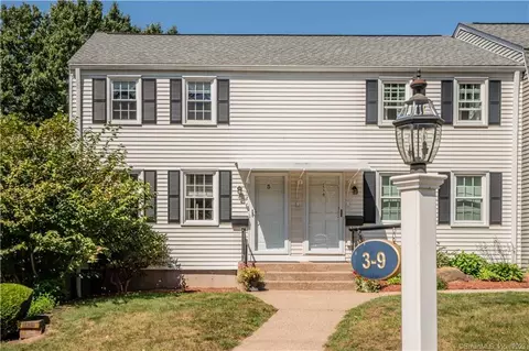 5 Gayfeather Ln #5, Glastonbury, CT 06033