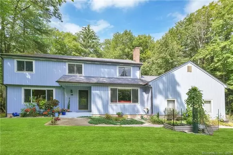 108 Old Canal Way #108, Weatogue, CT 06089