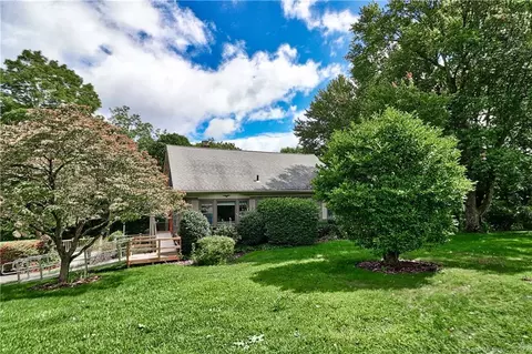 30 Summit Rd, Prospect, CT 06712