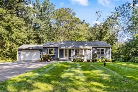 216 School House Rd, Old Saybrook, CT 06475