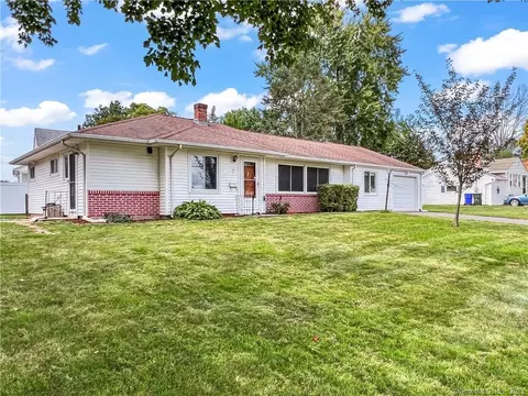 7 Barnard Dr, Newington, CT 06111