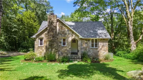 292 Brainard Hill Rd, Haddam, CT 06441
