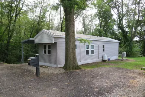 17 Conrad Park, Killingly, CT 06241