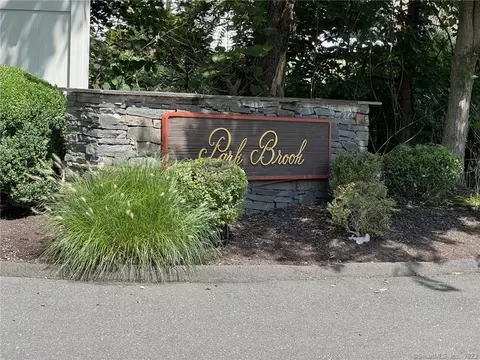 2 Jeanette Rd #3, Danbury, CT 06811