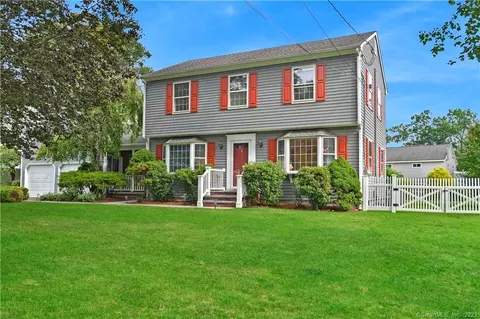 81 Marshall St, Milford, CT 06461