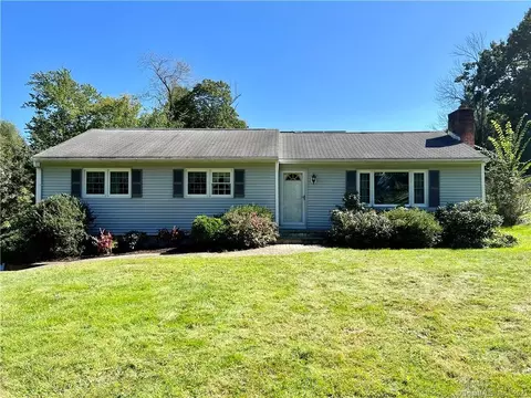 1 Cross Rd, Brookfield, CT 06804
