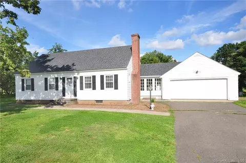 1248 Halladay Ave W, Suffield, CT 06078