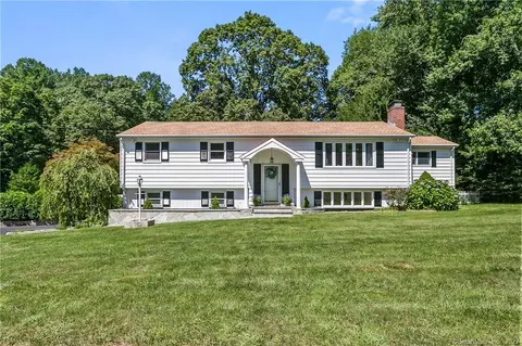 11 Maler Ave, Shelton, CT 06484