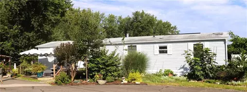 82 Cheyenne Rd, East Hartford, CT 06118