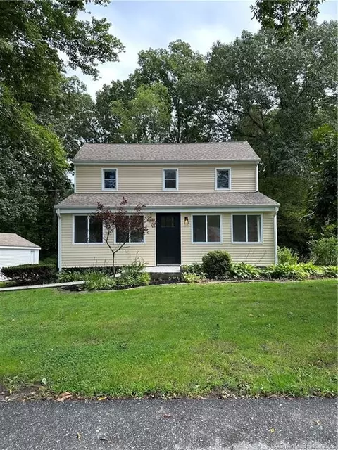21 Cheney Rd, Pomfret, CT 06259