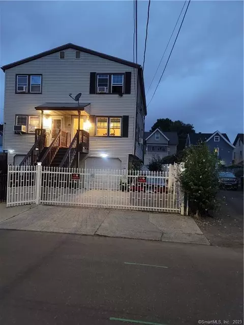 295 Olive St, Bridgeport, CT 06604