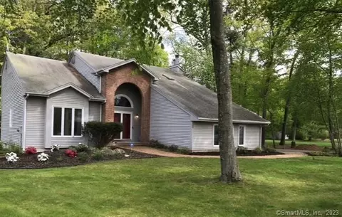 26 Merriman Rd, Windsor, CT 06095