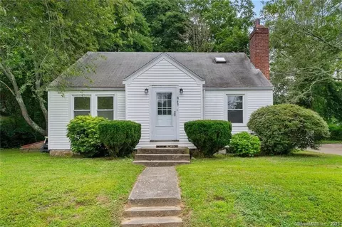 25 Hillside Rd, Groton, CT 06340