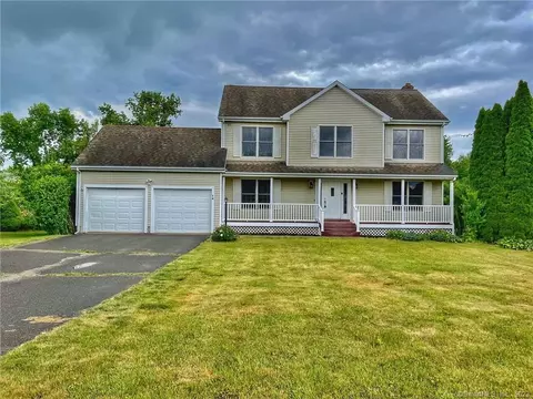 14 Sunview Dr, East Windsor, CT 06016