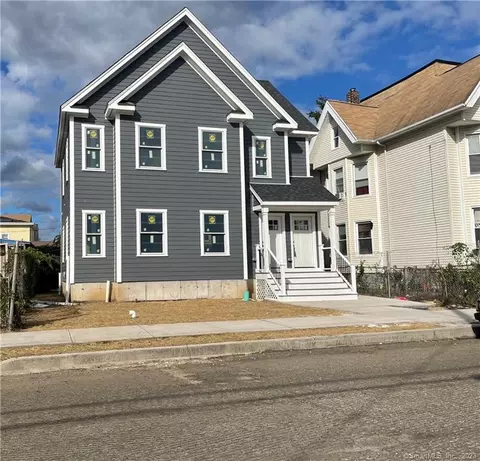 189 Arctic St, Bridgeport, CT 06608