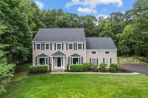 585 Barrack Hill Rd, Ridgefield, CT 06877