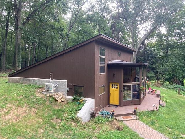 76 Davis Rd 76 Davis Rd, Mansfield, CT 06268 | 15 Photos - Movoto