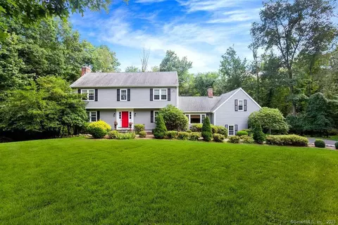 9 Langner Ln, Wilton, CT 06897