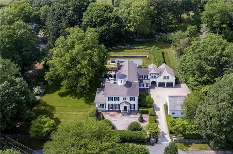 30 West Ave, Essex, CT 06426