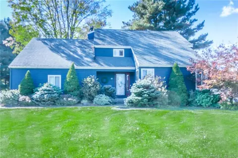 63 Rosewood Dr, Glastonbury, CT 06033