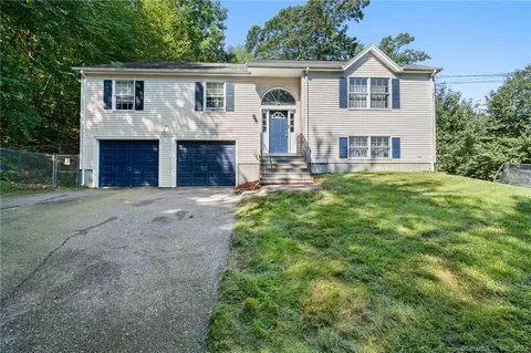 1347 Baldwin Hill Rd, Ledyard, CT 06335