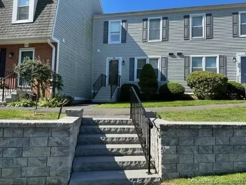 36 Summerhill Rd #36, Wallingford, CT 06492