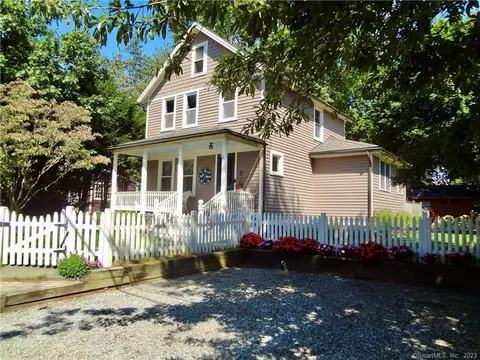 726 Broad St, Stratford, CT 06615