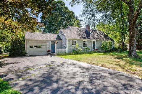 94 Buttonball Ln, Glastonbury, CT 06033