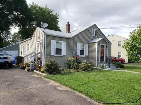 132 Millbrook Dr, East Hartford, CT 06118