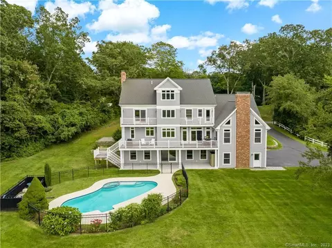 115 Oswegatchie Rd, Waterford, CT 06385