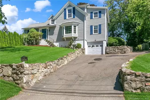 27 Revonah Ave, Stamford, CT 06905