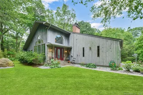 199 Silver St, Granby, CT 06060