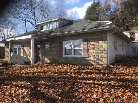 33 Hillcrest Ave, Watertown, CT 06779