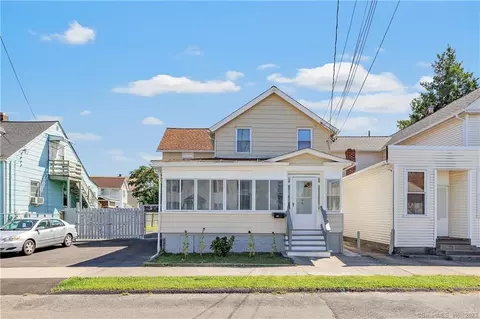 326 Thompson St, Stratford, CT 06615