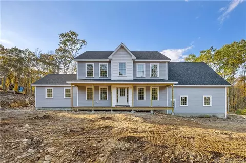 124 Clint Eldredge Rd, Willington, CT 06279