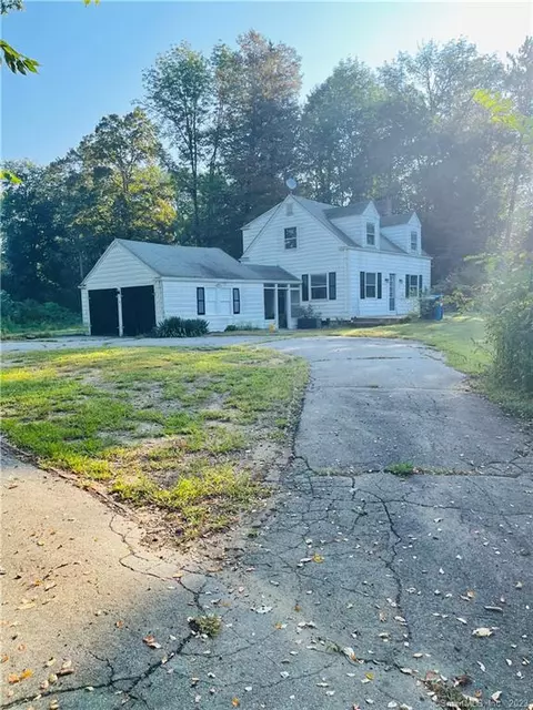 90 Wauregan Rd, Brooklyn, CT 06234