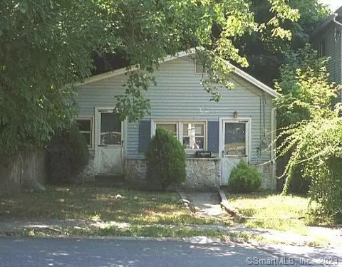 64 Woodbridge Ave #ANSONIA, Ansonia, CT 06401